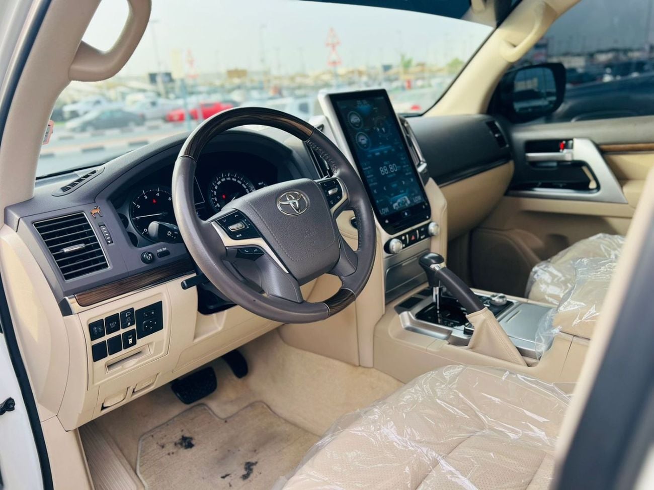 تويوتا لاند كروزر GXR 5.7/V8