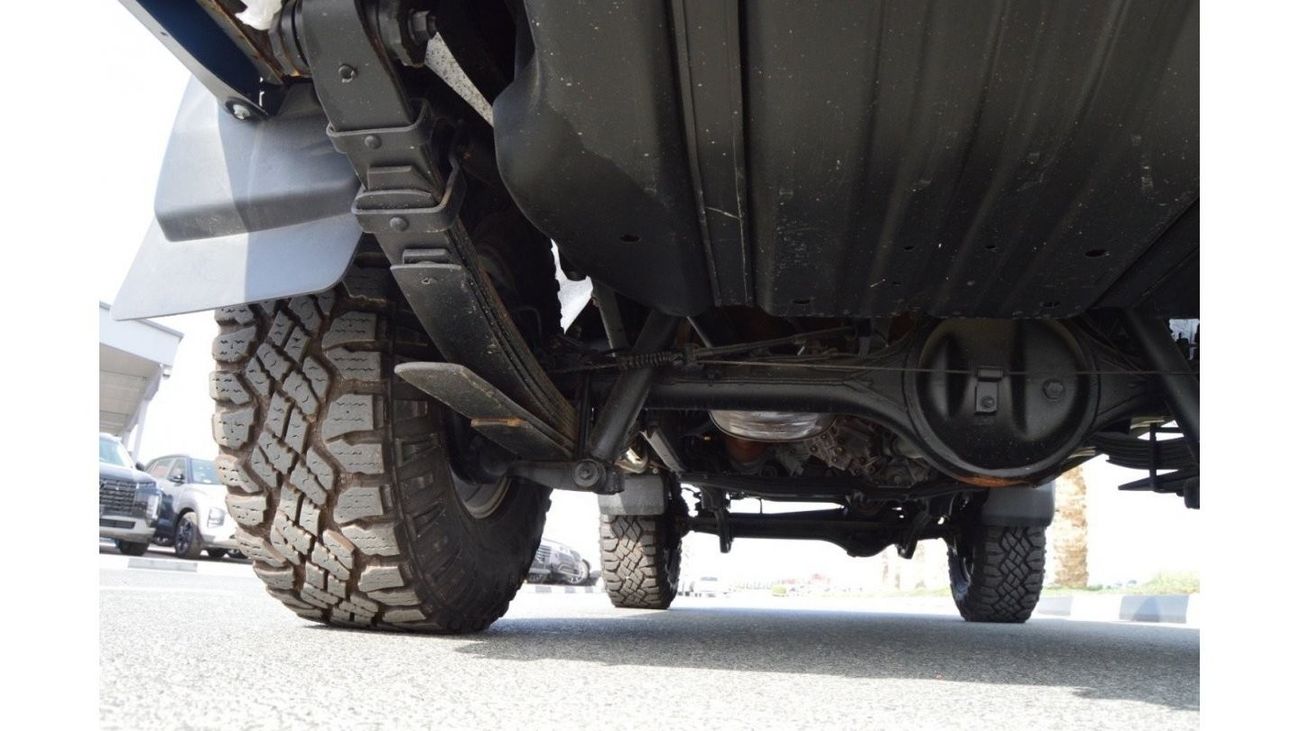 تويوتا لاند كروزر 70 Clean car Diesel engine