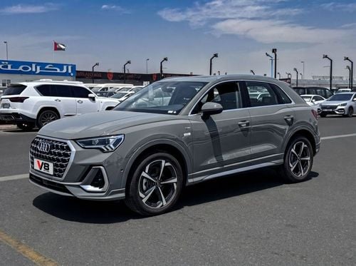 Audi Q3  Audi Q3 TFSI 35 1.5L 2025 0KM