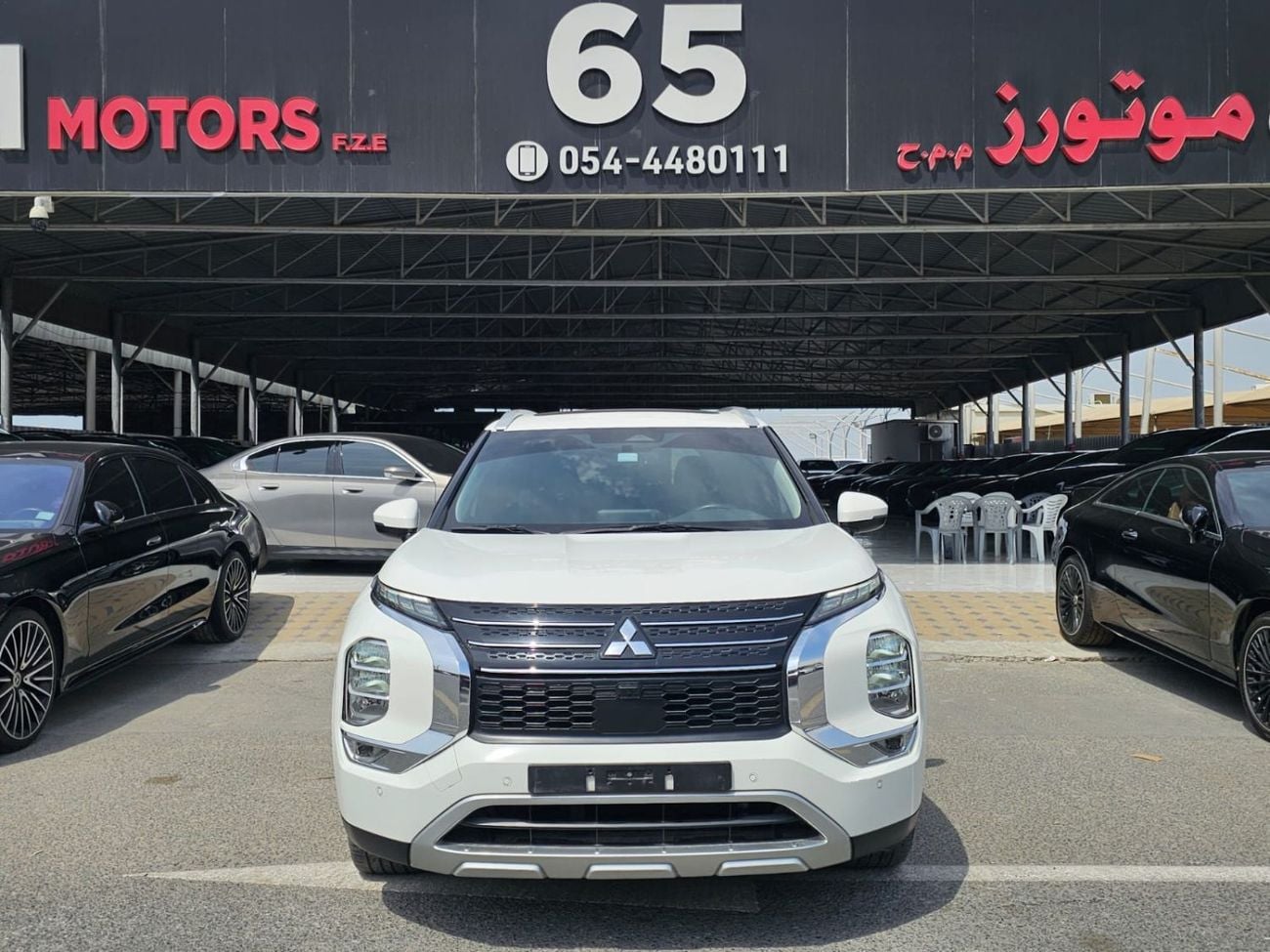 ميتسوبيشي آوتلاندر GLX High 2.4L