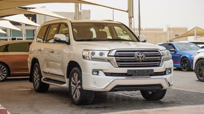 تويوتا لاند كروزر VXR 5.7L  V8