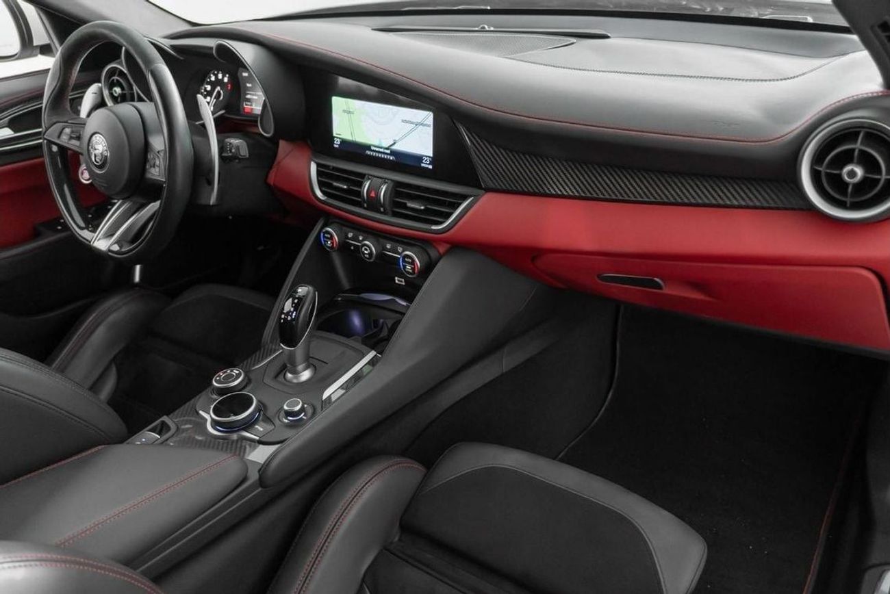 Alfa Romeo Giulia Quadrifoglio 2.9L (505 HP)