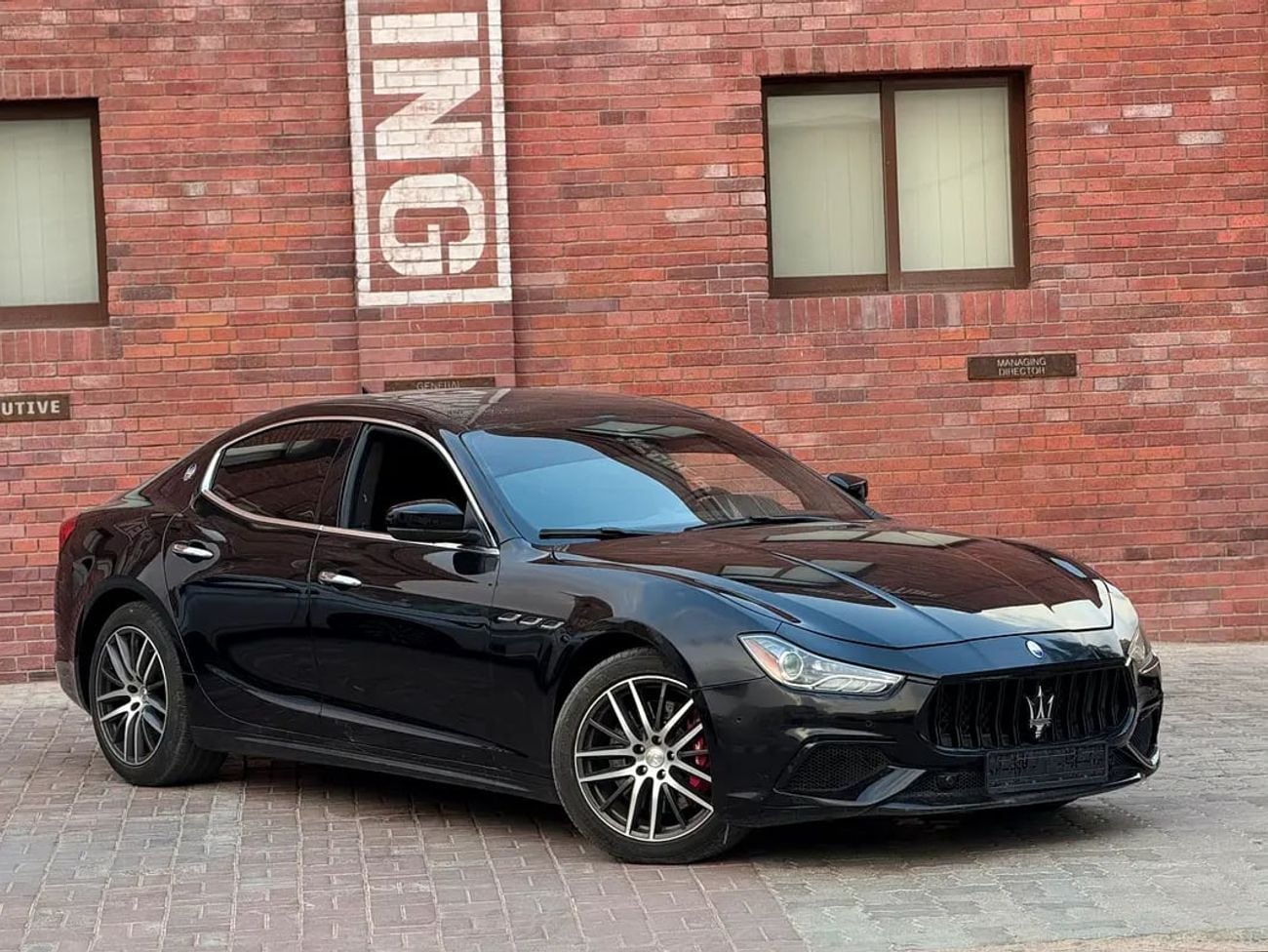 مازيراتي جيبلي GranLusso 3.0L