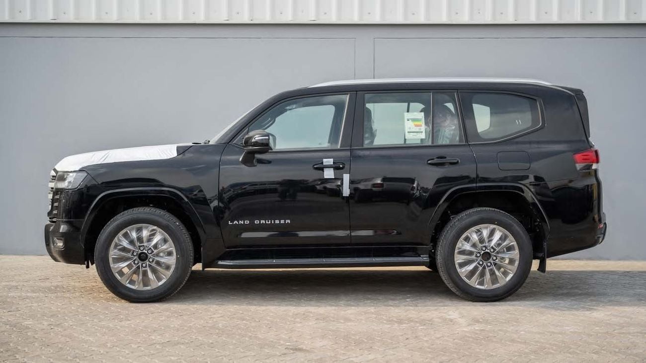 Toyota Land Cruiser Toyota Land Cruiser 300 GXR 3.3L Twin-Turbo Diesel (GCC Specs)