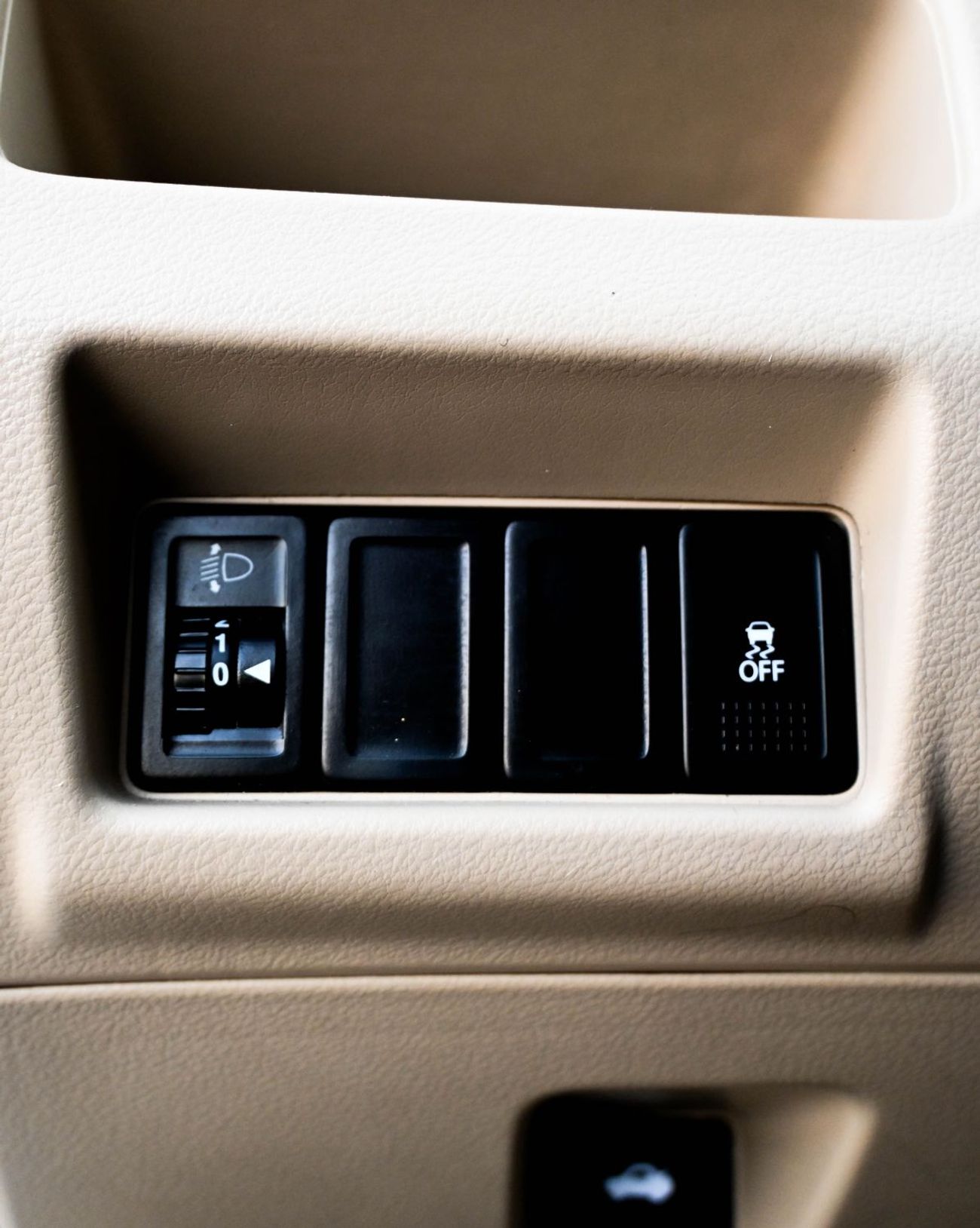 سوزوكي سياز Suzuki Ciaz 2023, Gulf specifications, basic option, in excellent condition