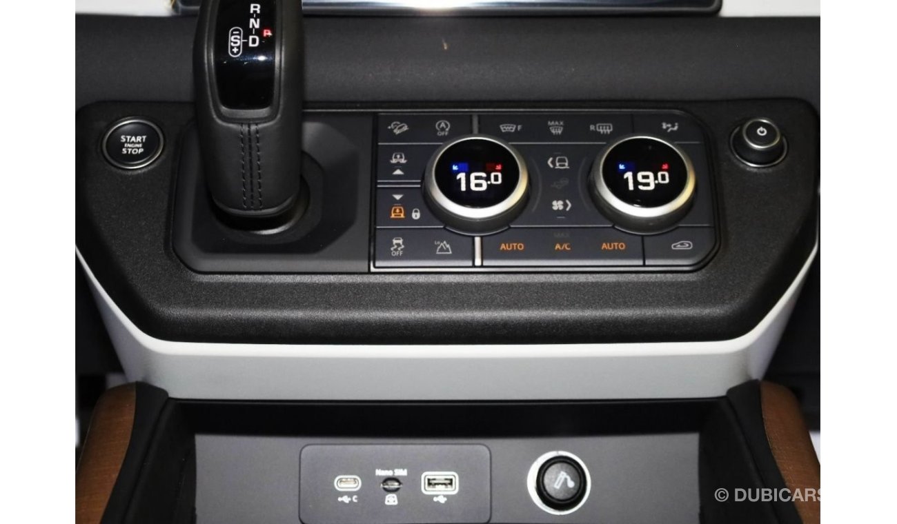Land Rover Defender 110 SE P300 | with 5Yrs Warranty and Service PKG