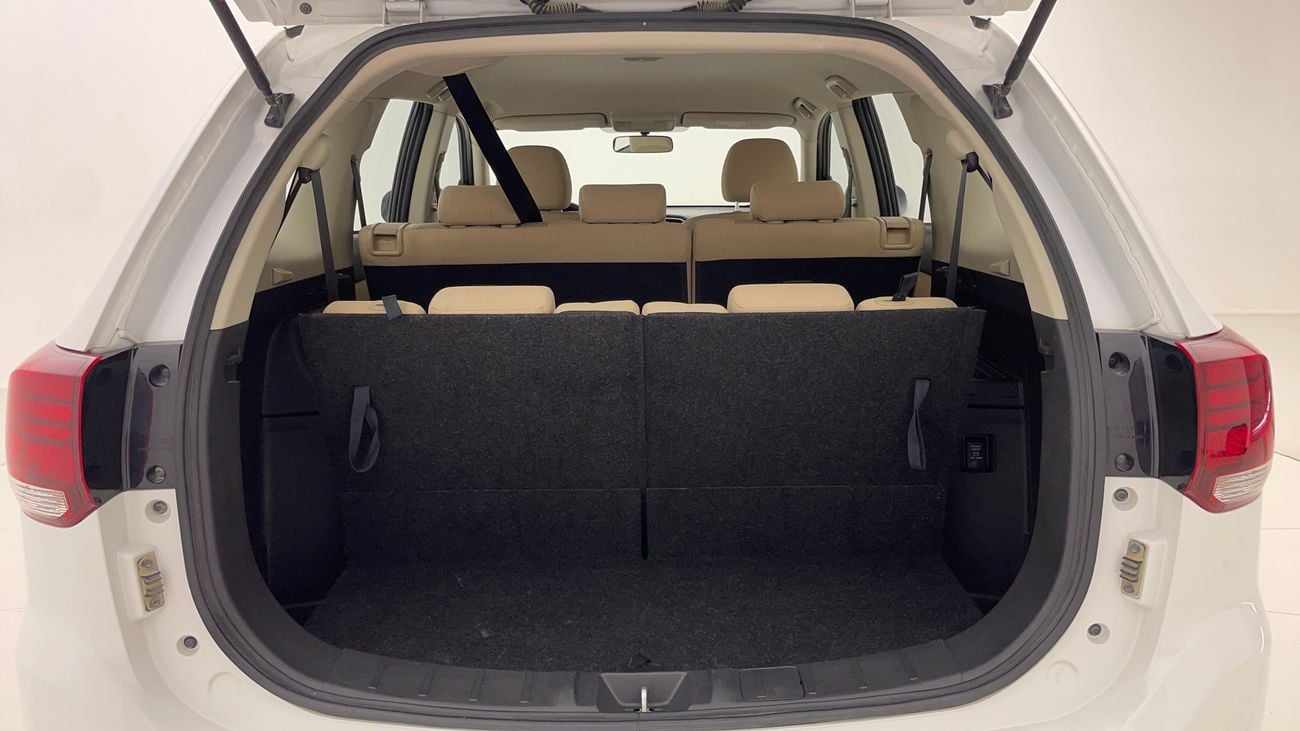 ميتسوبيشي آوتلاندر GLX MID LINE 2.5 | بدون دفعة مقدمة | اختبار القيادة في المنزل