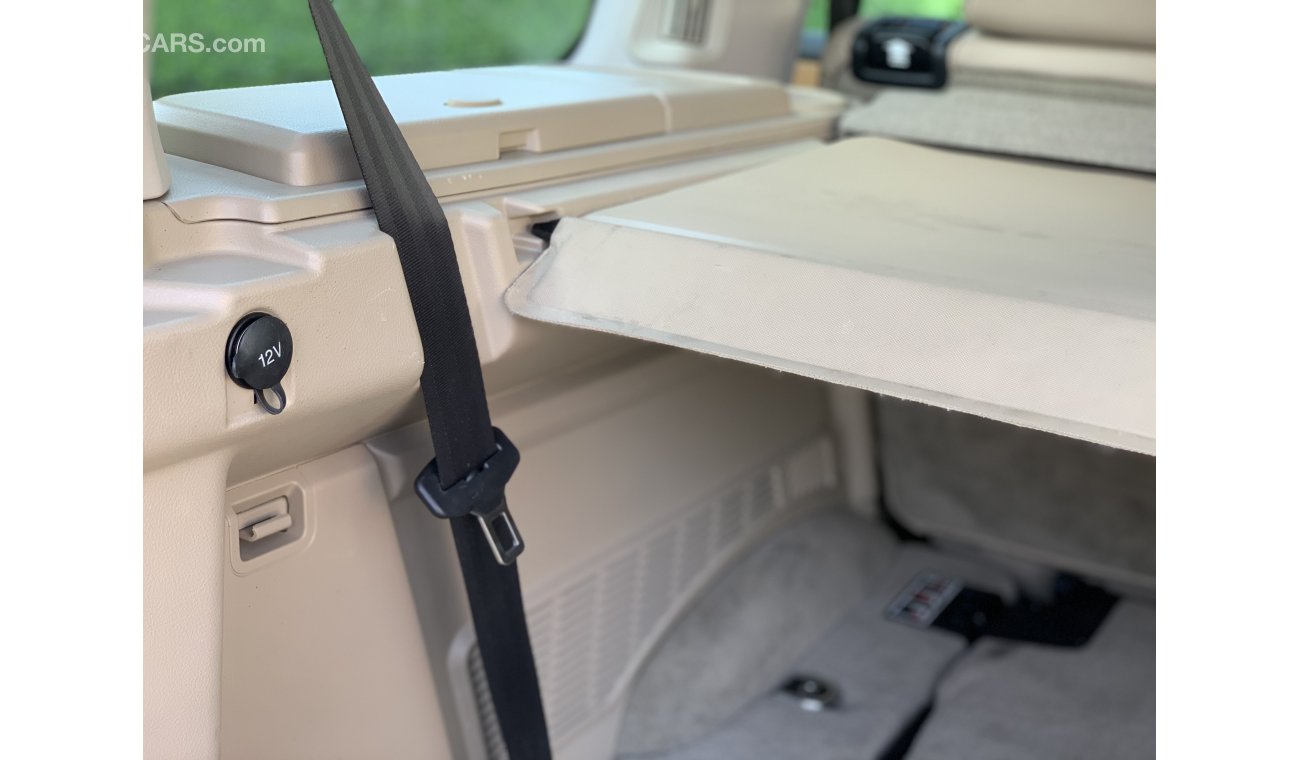 Land Rover Discovery HSE | 3.0L V-6 SUPERCHARGED 4x4 | GCC SPECS