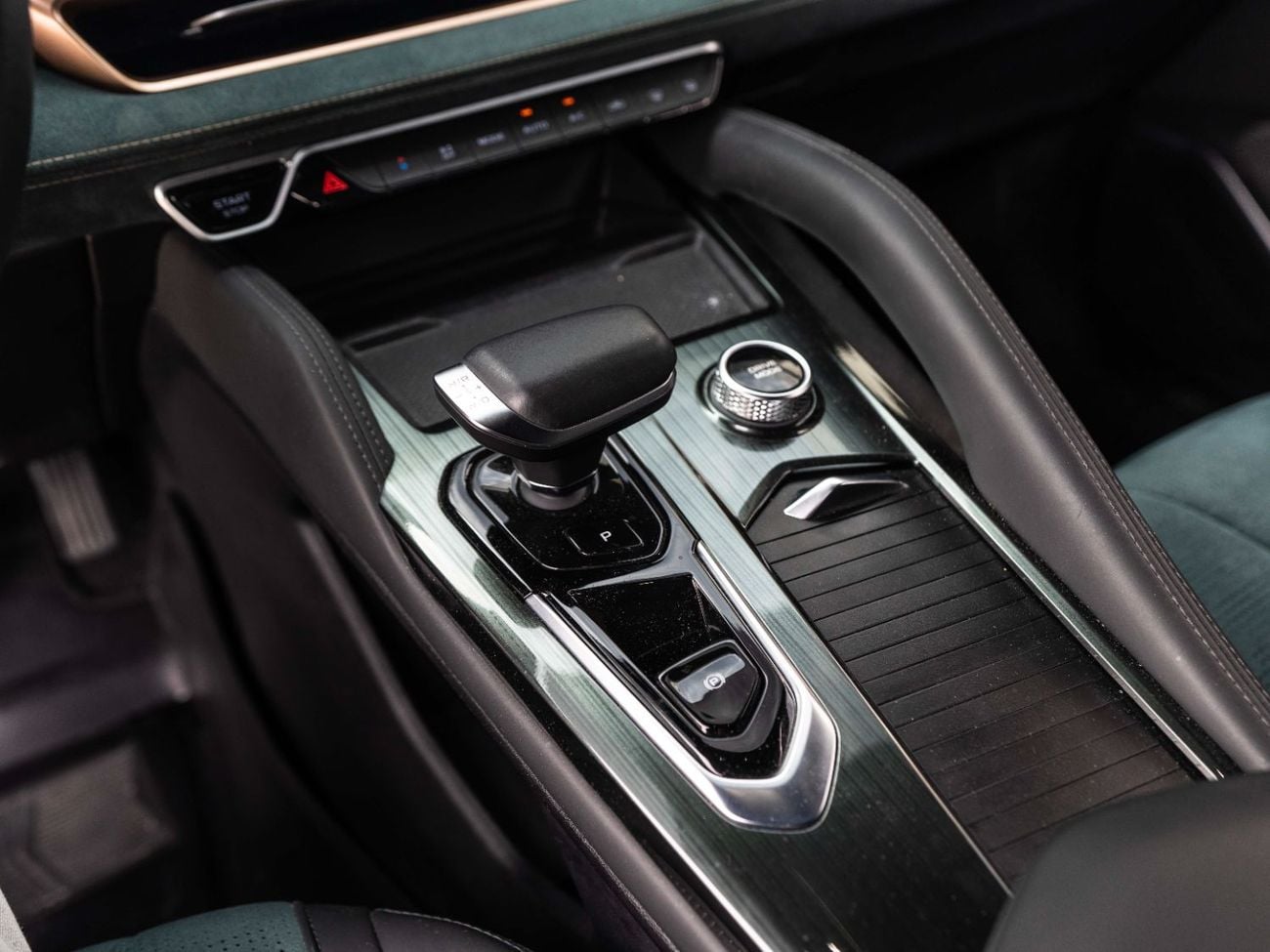 جيلي مونجارو GF 2.0T 4WD