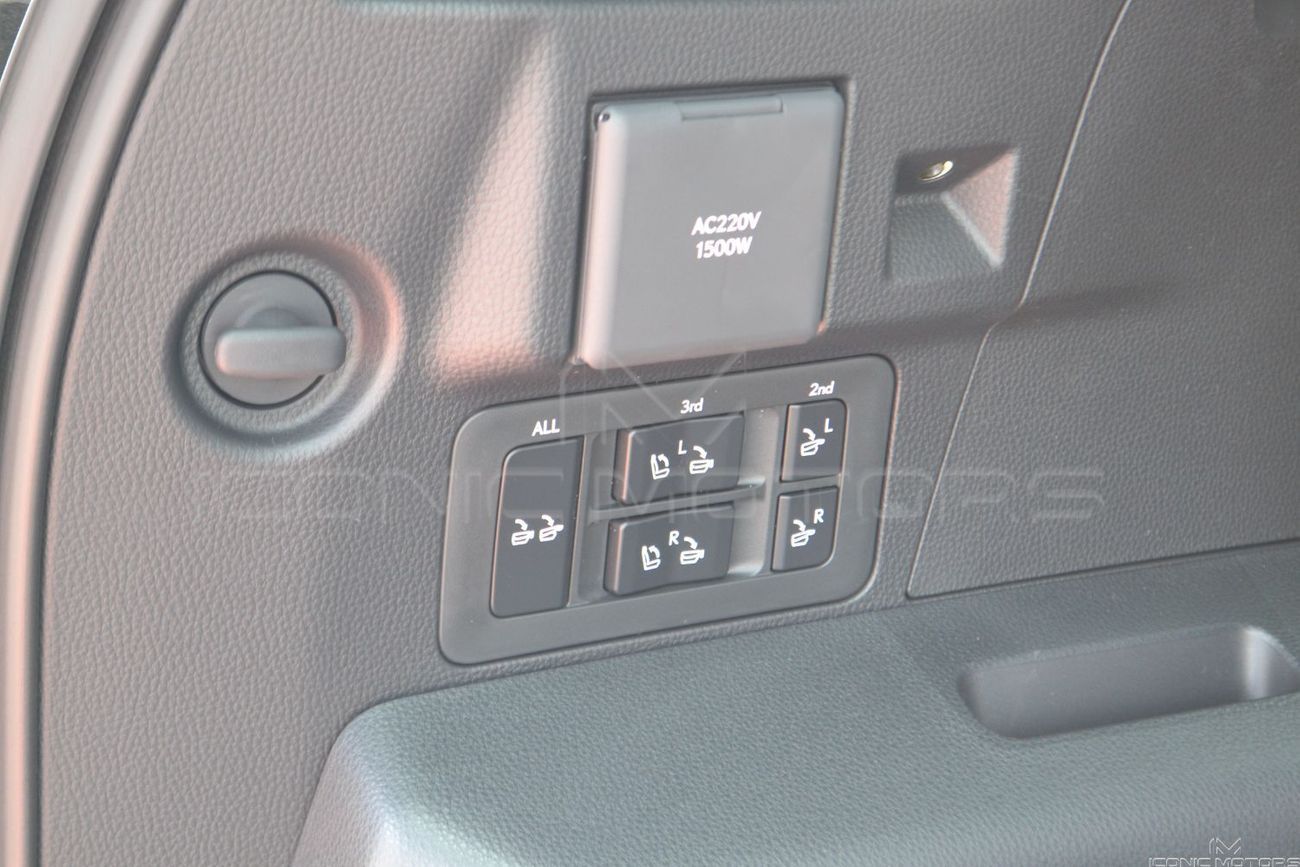 Lexus LX 700h Signature