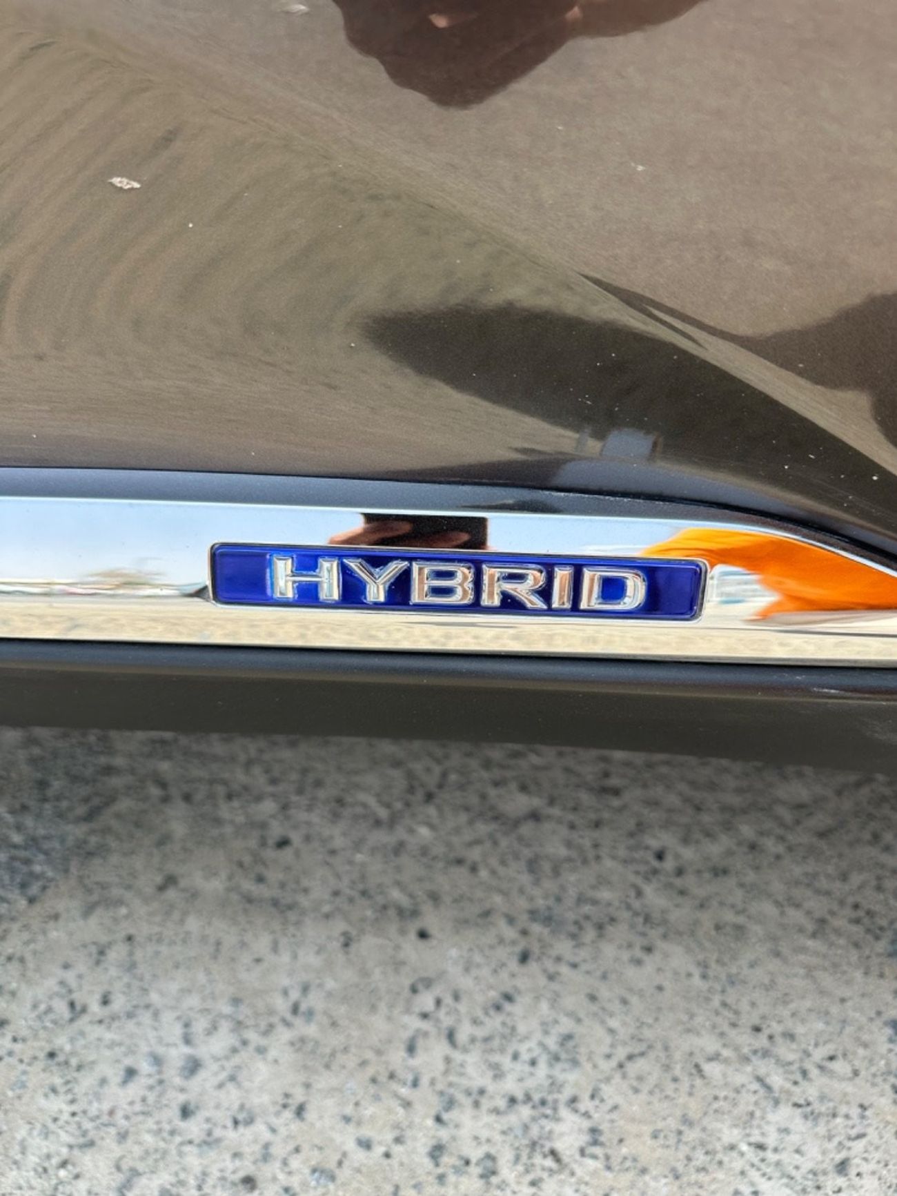 Lexus RX450hL Lexus RX 450 hybrid with 3.5 engine in excellent condition full floor Nice in a beautiful color.