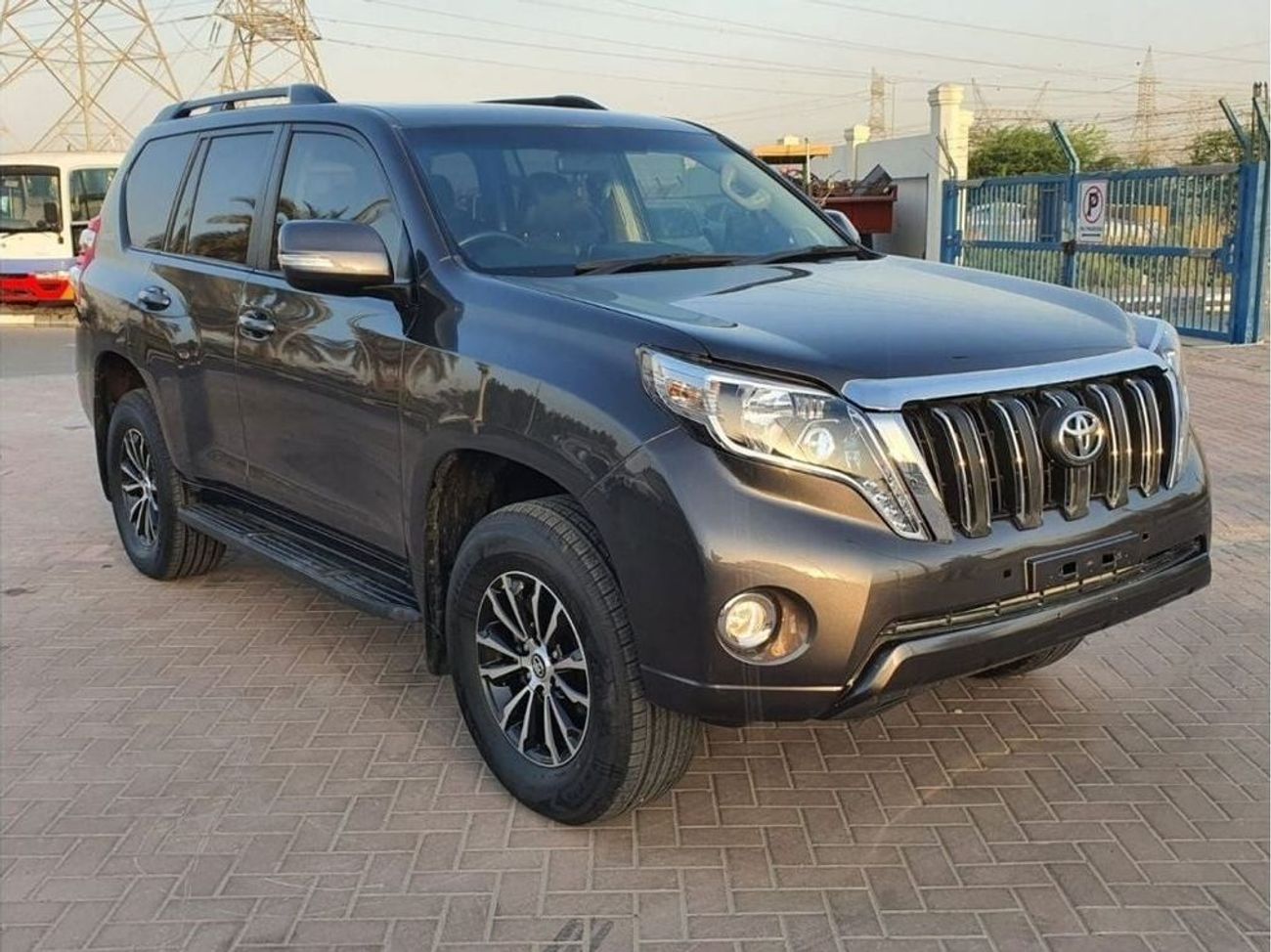 Toyota Prado DIESEL 3.0 LITER FULL OPTION RIGHT HAND DRIVE  2013 MODEL
