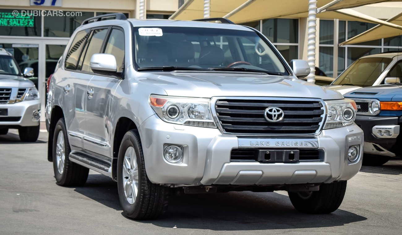 Toyota Land Cruiser GXR V6