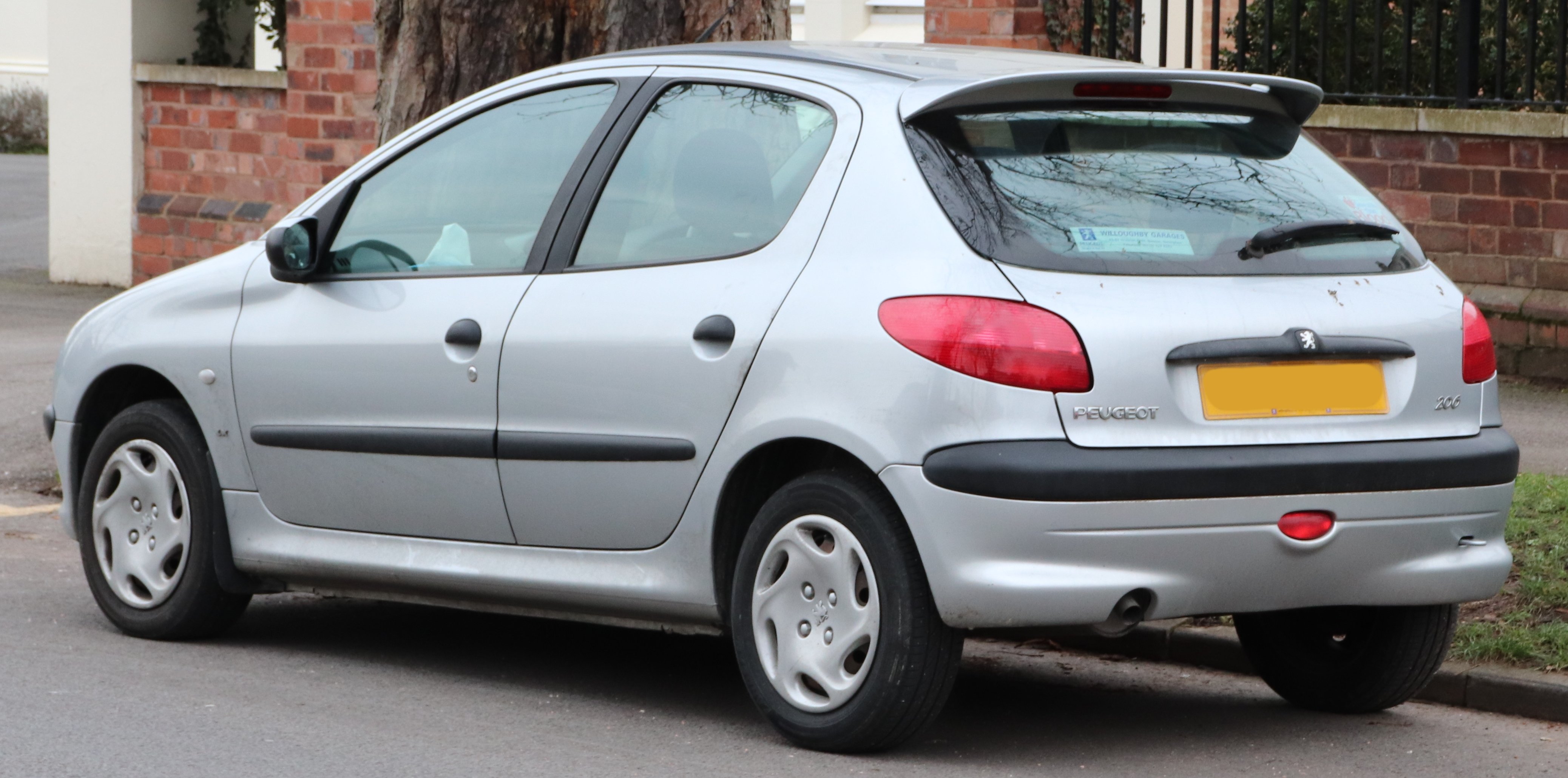 Peugeot 206 exterior - Rear Right Angled