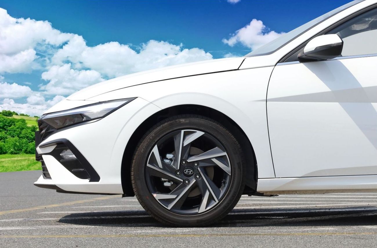 Hyundai Elantra Hyundai Elantra 1.5L CVT Elite Edition GLX