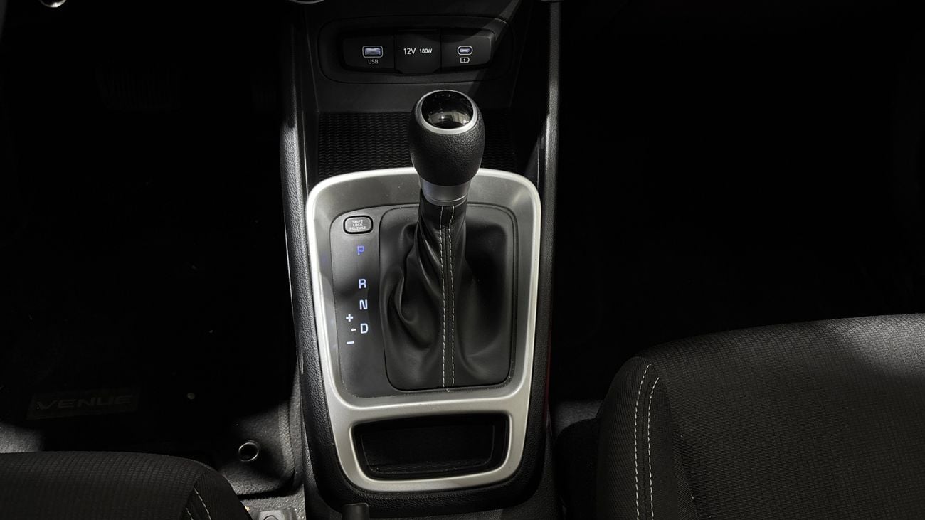 Hyundai Venue SMART 2024 | AED 608/Month | 0 DP | 30 Day Return | Warranty | Service History