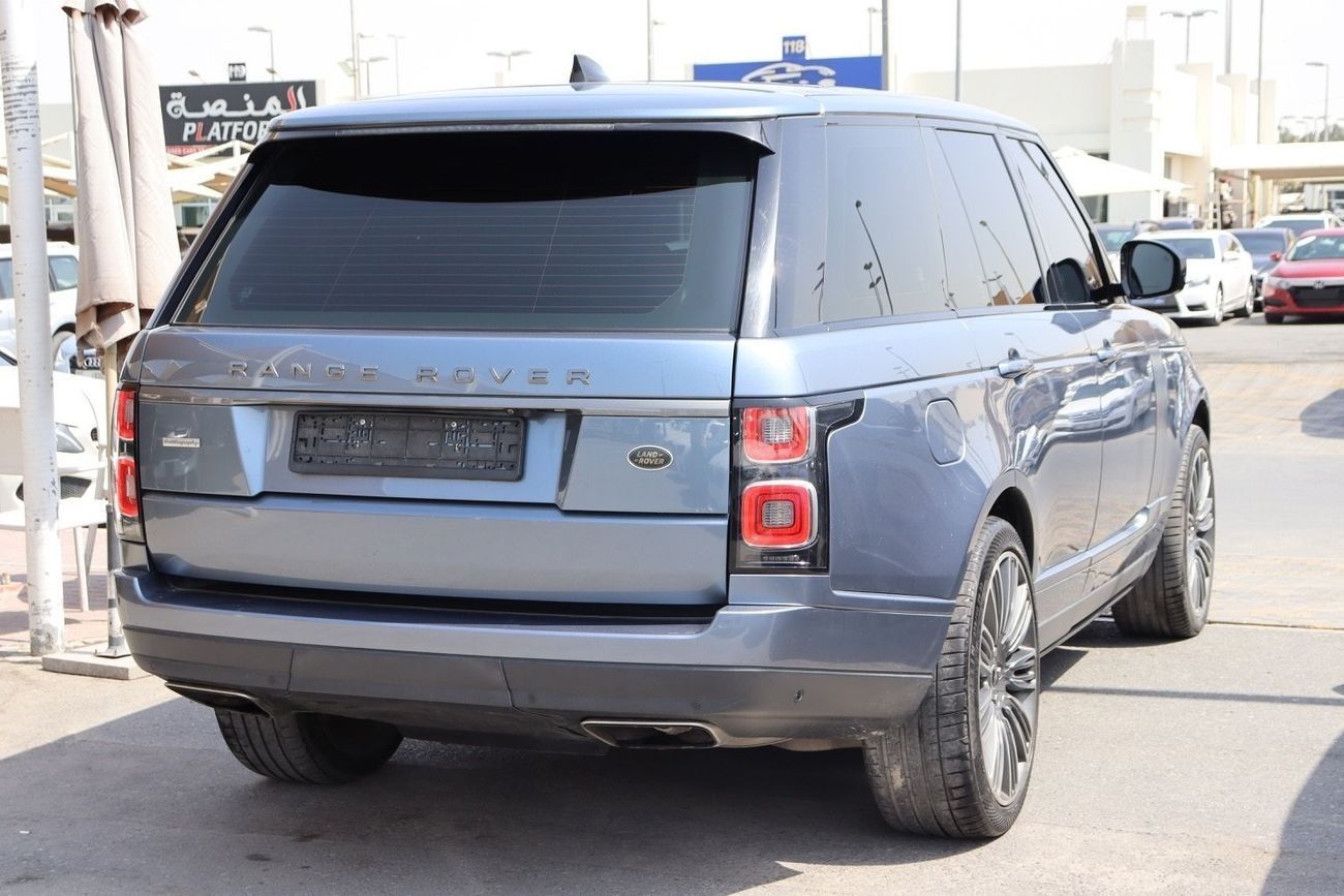 Land Rover Range Rover HSE 3.0L (380 HP) Range Rover SE V6 / 2018 / GCC / Original Paint / Full Service History
