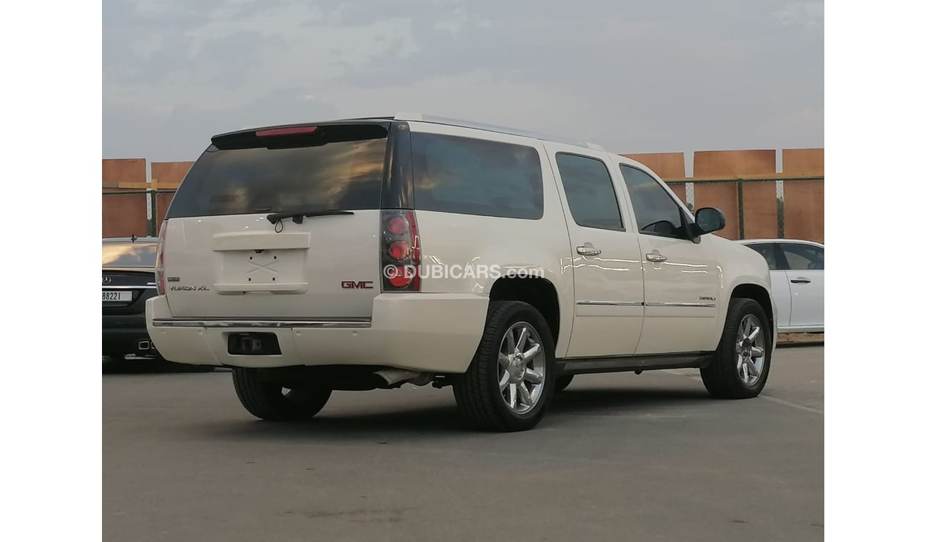 GMC Yukon GMC YOUKAN DENALI XL