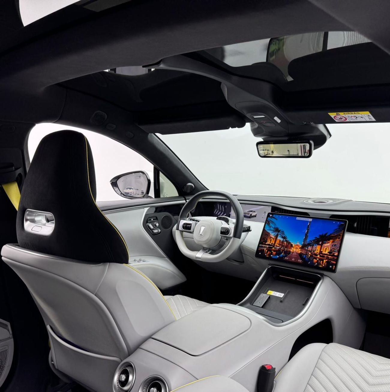 Avatr 11 Performance AWD 2025 Avatr 11 Performance, 2030 Avatr Warranty. 2028 Avatr Service Pack, Low Km, GCC