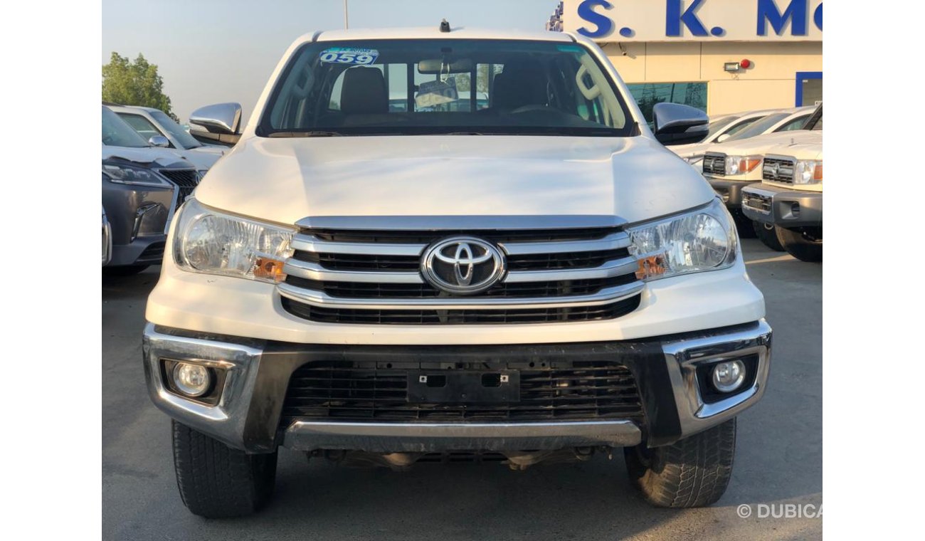 Toyota Hilux 2.7L Manual, Alloy Rims 17'', Chromic Plating, Mp3, Rear AC, 4x4, Fog Lights, CODE-92286