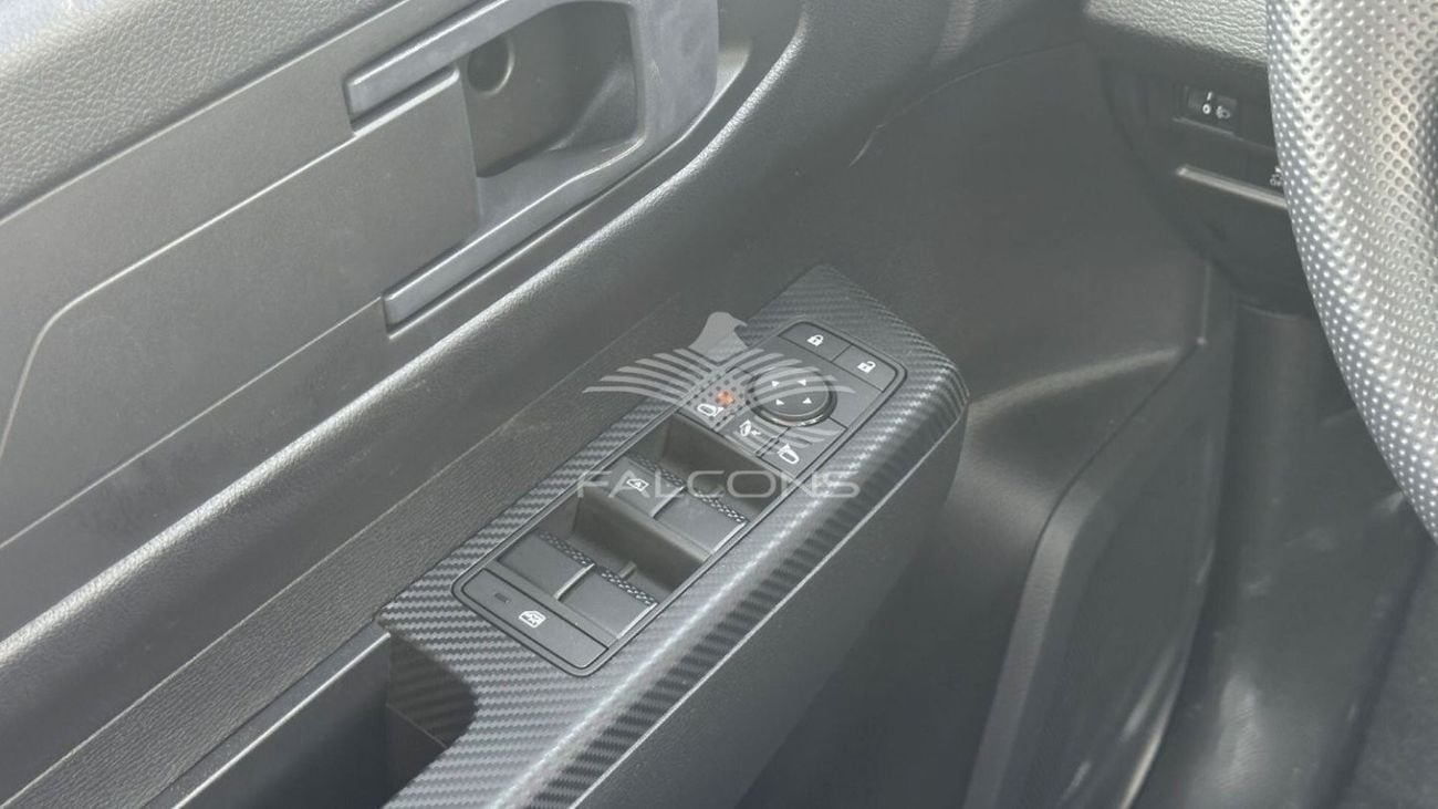 Mitsubishi L200 2.4L GLX New Face DC 4WD 5MT