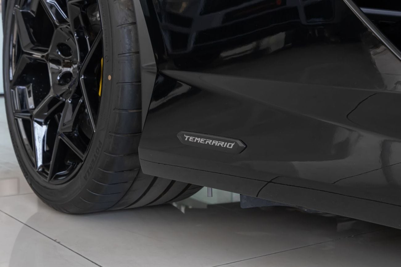 Lamborghini Temerario Lamborghini Temerario | 2026 | HPEV | 920 HP | AWD | Black / Yellow & Black Interior