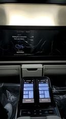 Lexus LM 350h Lexus LM 350h 2.5L