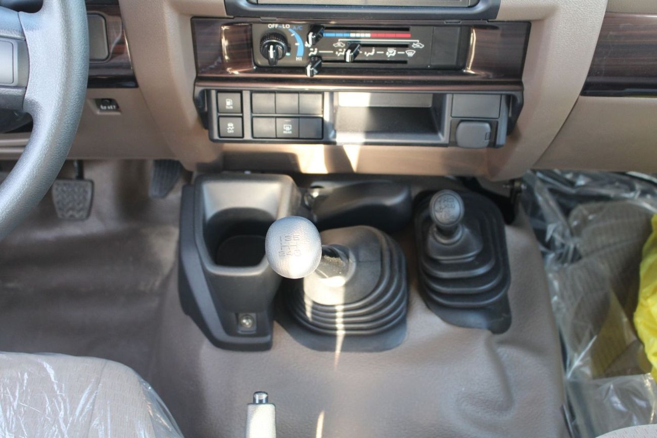 تويوتا لاند كروزر 70 TOYOTA LANDCRUISER 78 2.8L DIESEL GRADE E MANUAL