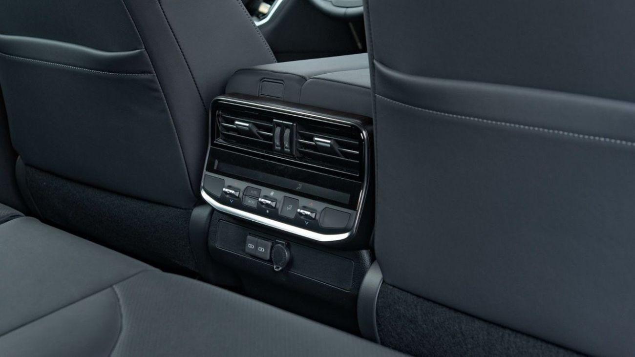 Toyota Land Cruiser LAND CRUISER VX 4.0L V6 PETROL