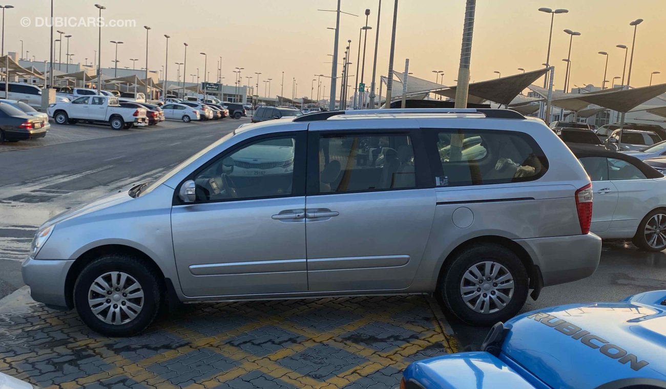 Kia Carnival خليجي GCC