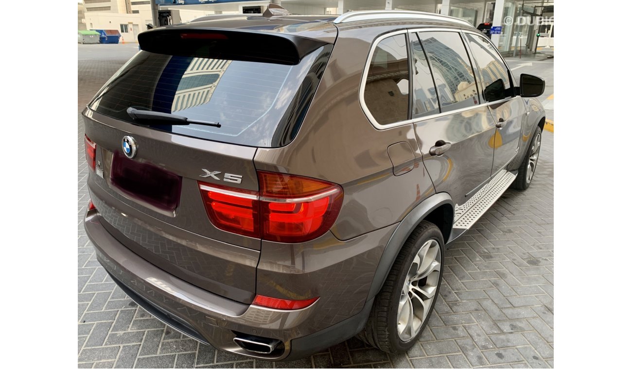 BMW X5 50i