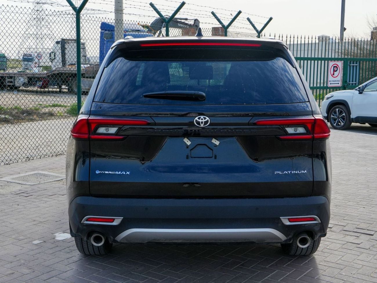 تويوتا جراند هايلاندر 2026 TOYOTA GRAND HIGHLANDER PLATINUM HYBRID-MAX 7-SEATS BRAND NEW 0KM