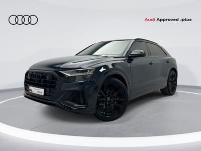 أودي Q8 55 TFSI quattro (340 HP) Crimson Red Edition (Ref# 53845)