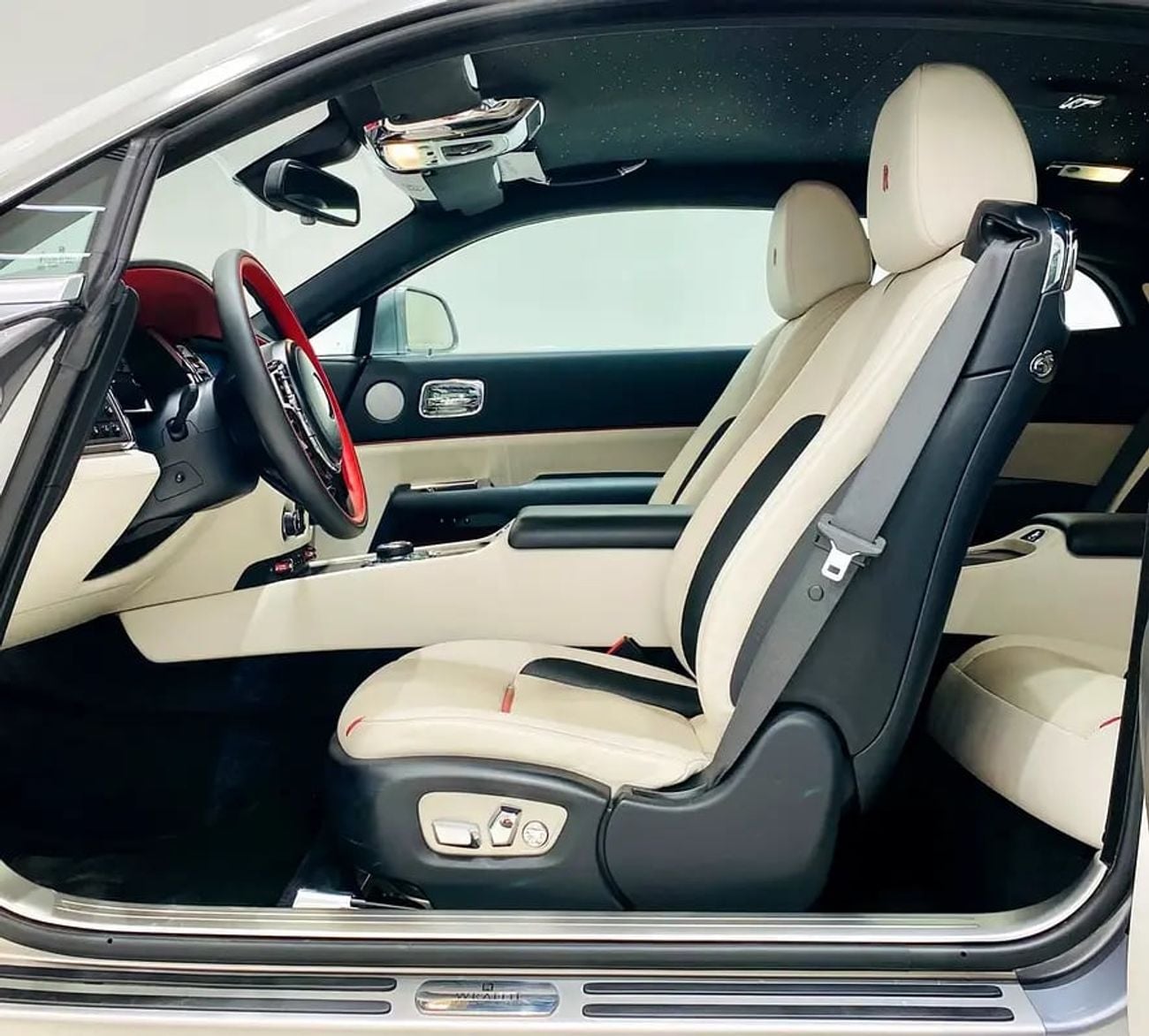 Rolls Royce Wraith STANDARD Special Edition | GCC Specs | Mint Condition, фото 11