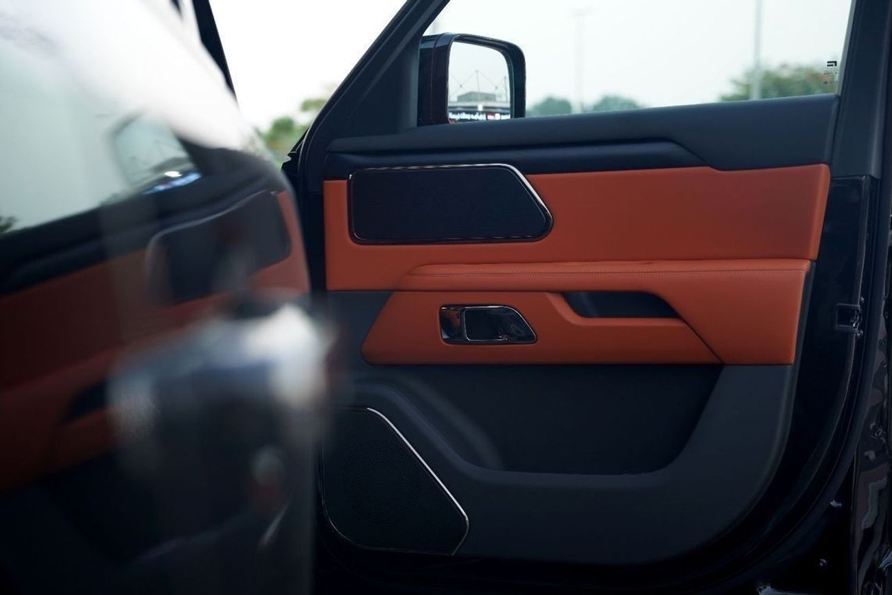 ROX 01 2025 ROX 01 VIP  Hybrid SUV 6Seaters with 2 keys AWD 0Km