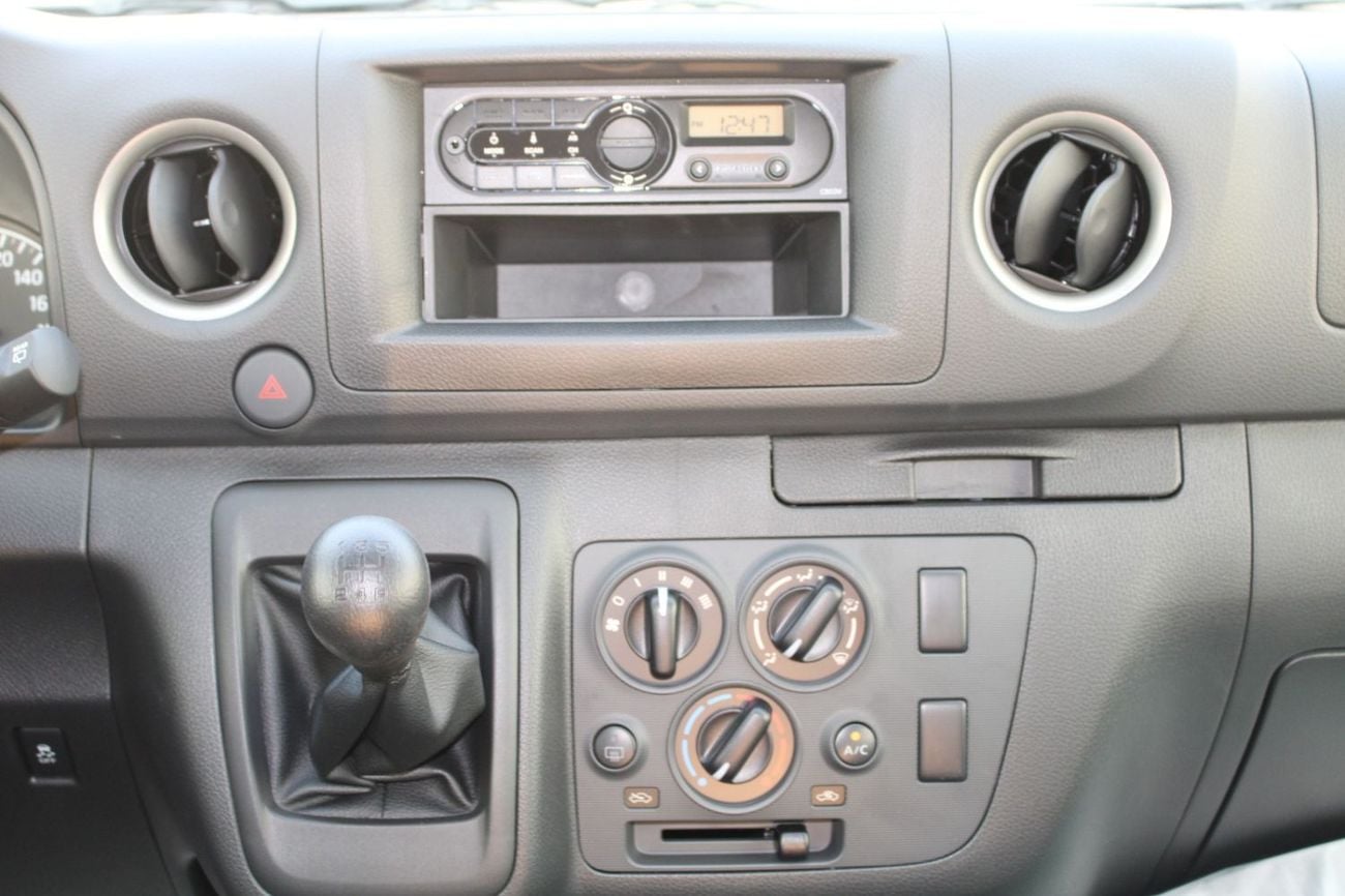 Nissan Urvan NISSAN URVAN 2.5L PETROL 3 SEATER DELIVERY VAN STD ROOF