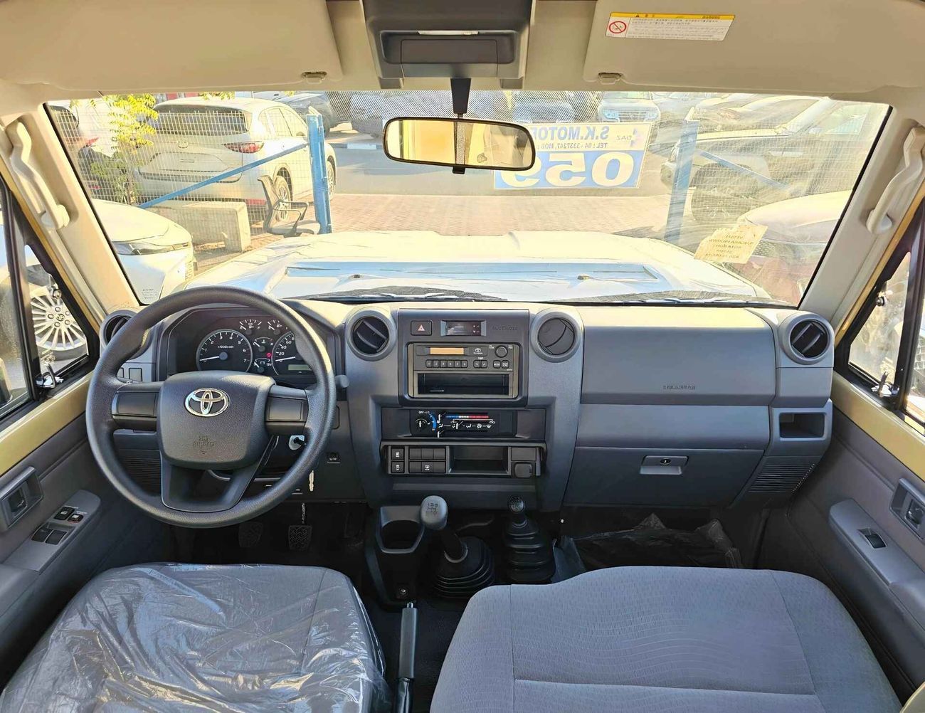 تويوتا لاند كروزر 70 LC78 STD / 4.0L V6 / M/T / PETROL / POWER WINDOWS & LOCKS / 4WD (CODE # LC78)