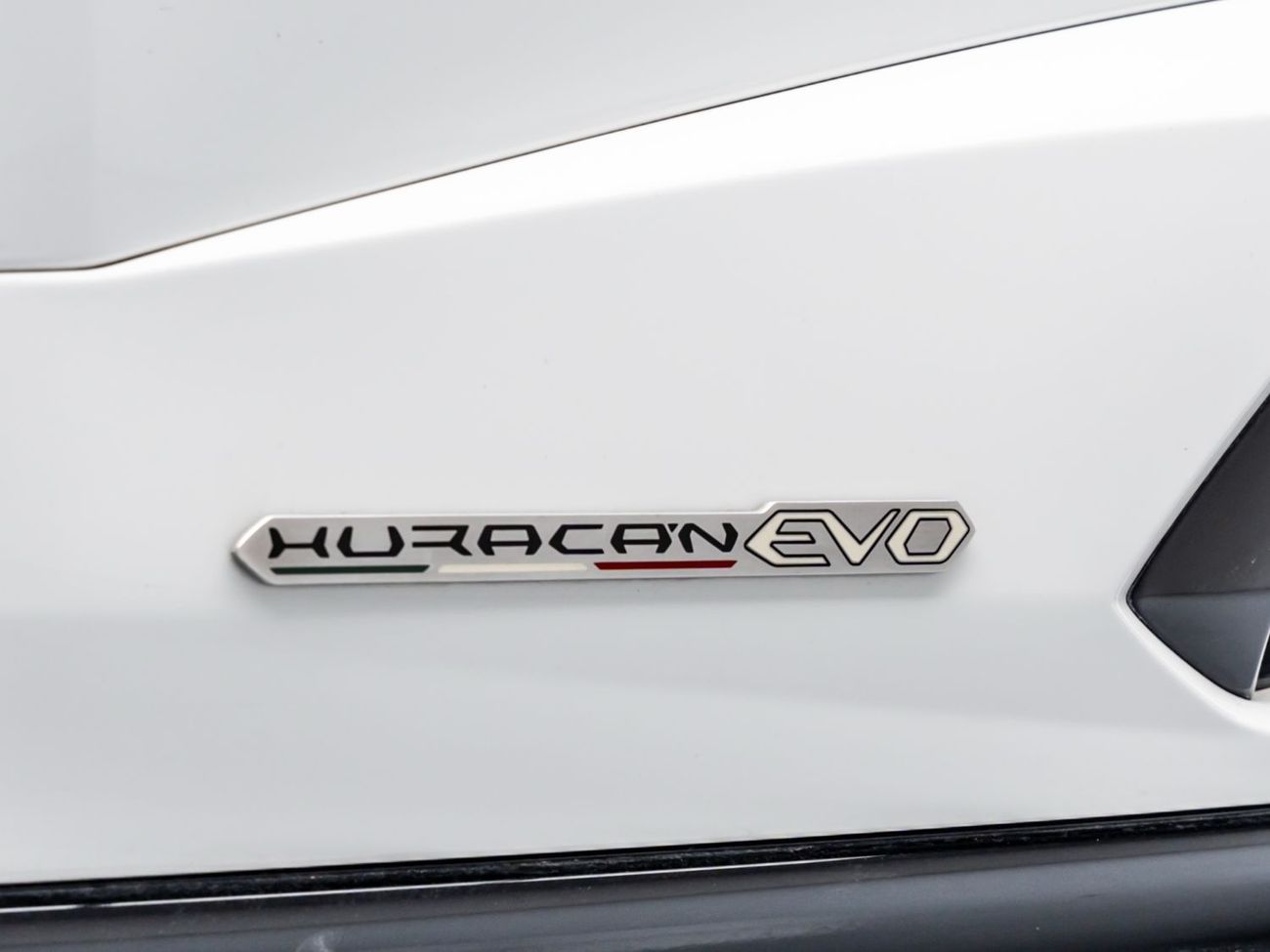 Lamborghini Huracan 2020 Lamborghini Huracan Evo, October 2025 Lamborghini Warranty, Low KMs, GCC