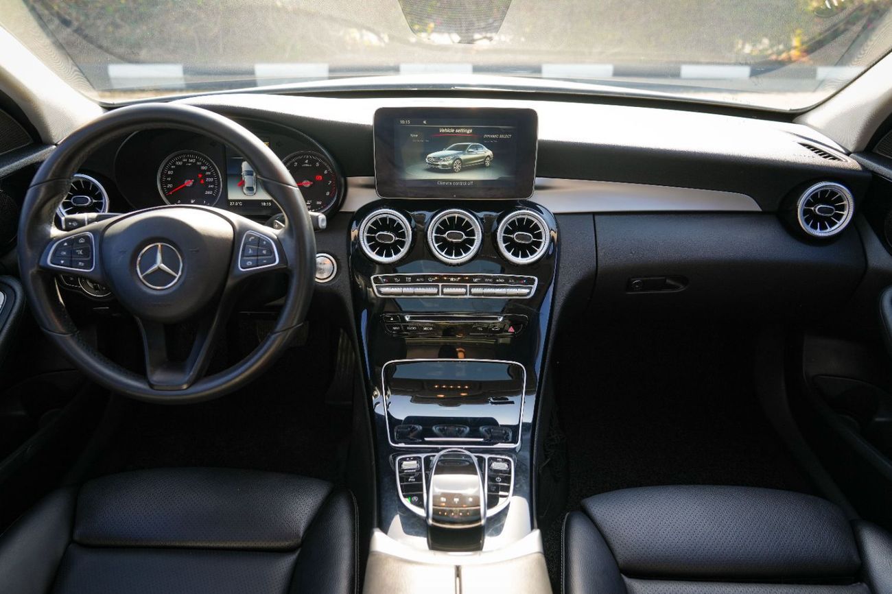 Mercedes-Benz C 200 2018!! KOREAN SPECS!! NO ACCIDENT!!