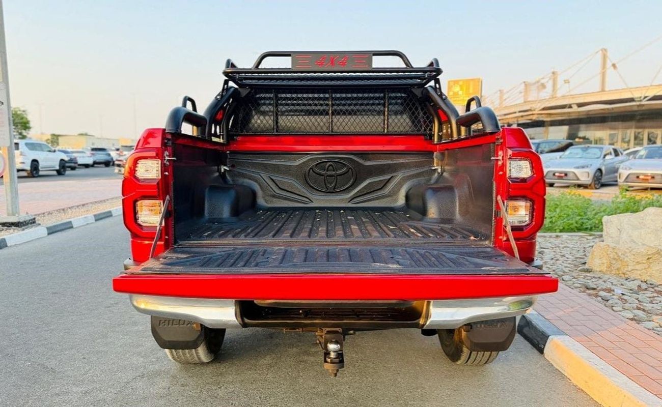 تويوتا هيلوكس -