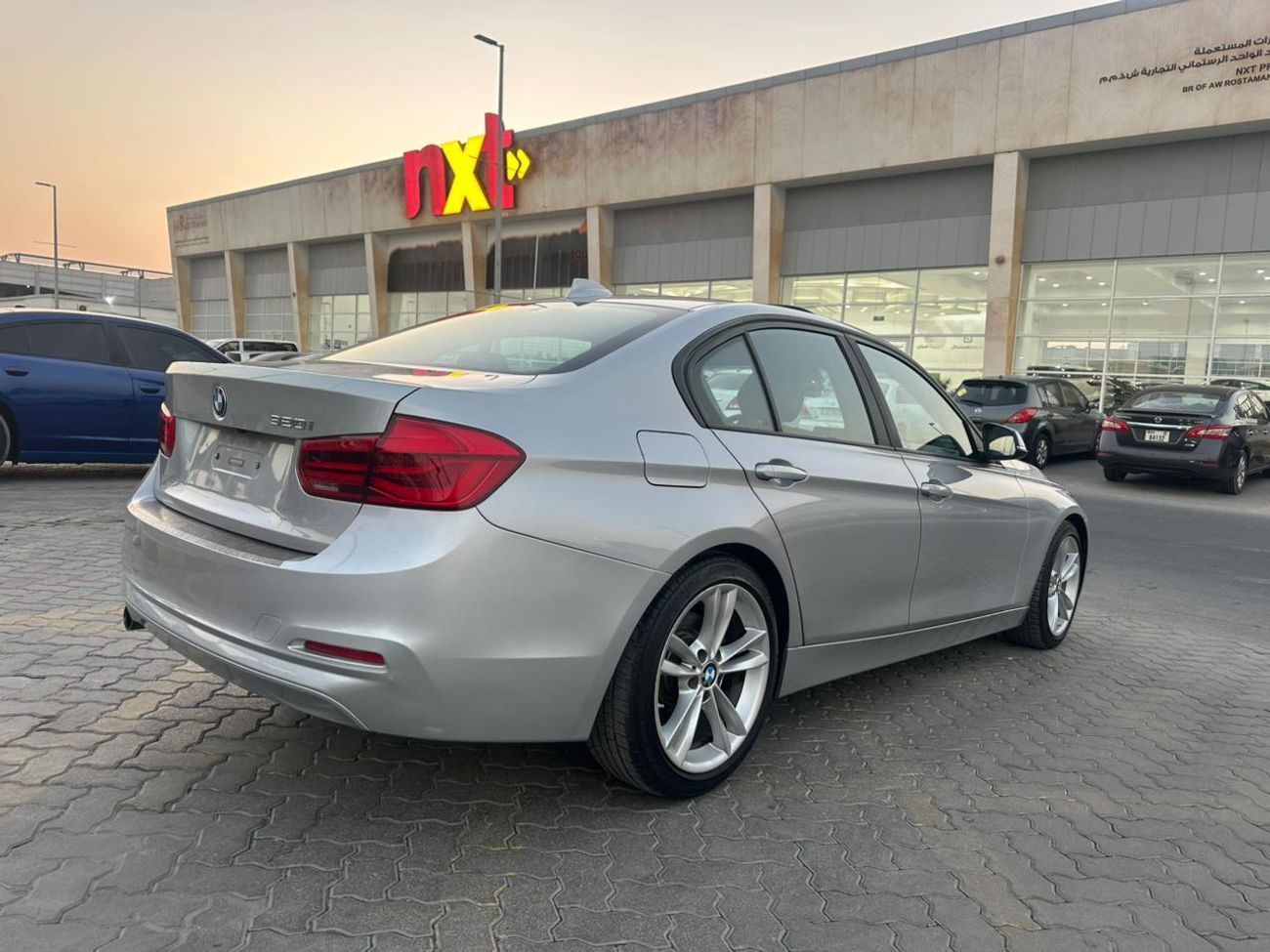 BMW 320i Exclusive 2.0L