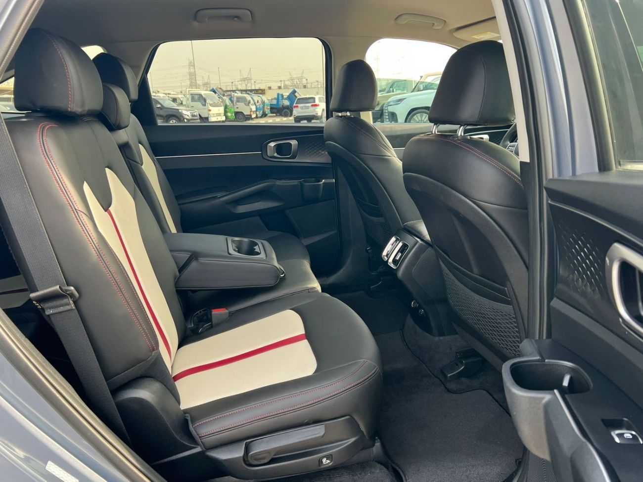 Kia Sorento 2022 KIA SORENTO - 2.5L V4 - REAR CAM - LEATHER SEATS - 7 SEATER - 4X4 - 4 Wheel Drive