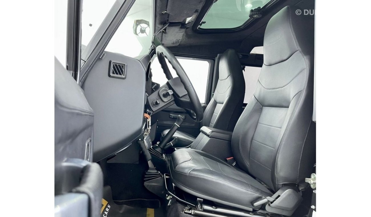 لاند روفر ديفندر 2016 Land Rover Defender, Full Service History-Warranty-GCC