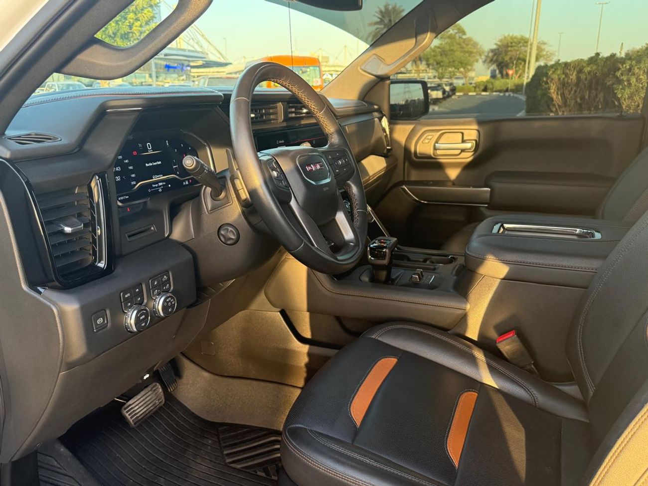 GMC Sierra 5.3L V8 AT4 Regular Cab (AWD)