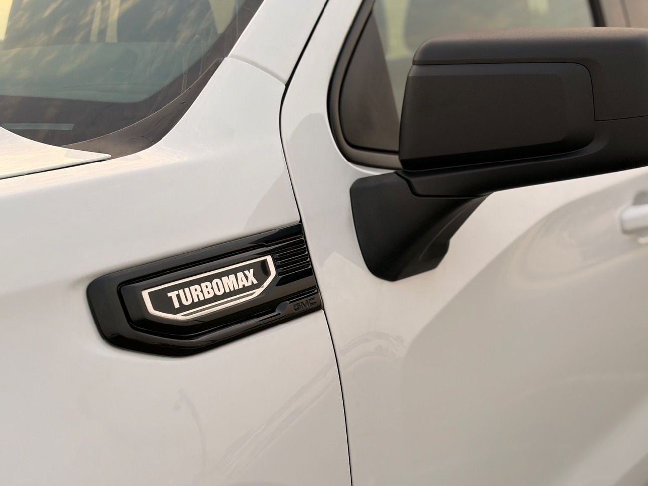 GMC Sierra 1500 Elevation 2.7L TurboMax | 310 HP |