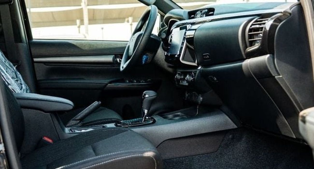 تويوتا هيلوكس 2026 Toyota Hilux Adventure (4.0L V6  4WD)