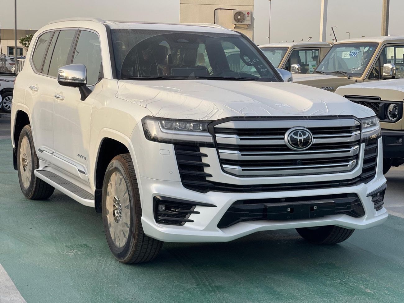 Toyota Land Cruiser VXR 3.5L