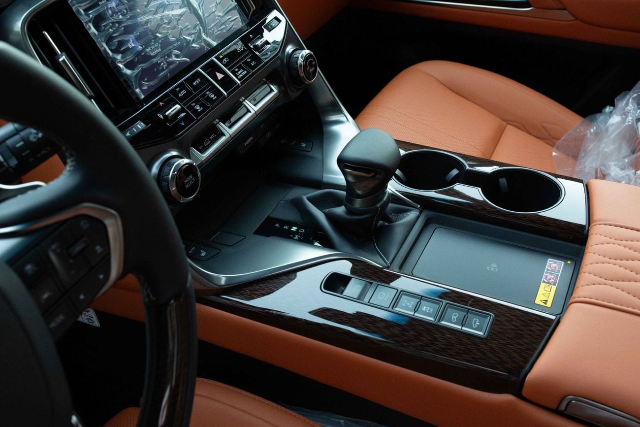 Lexus LX600 VIP