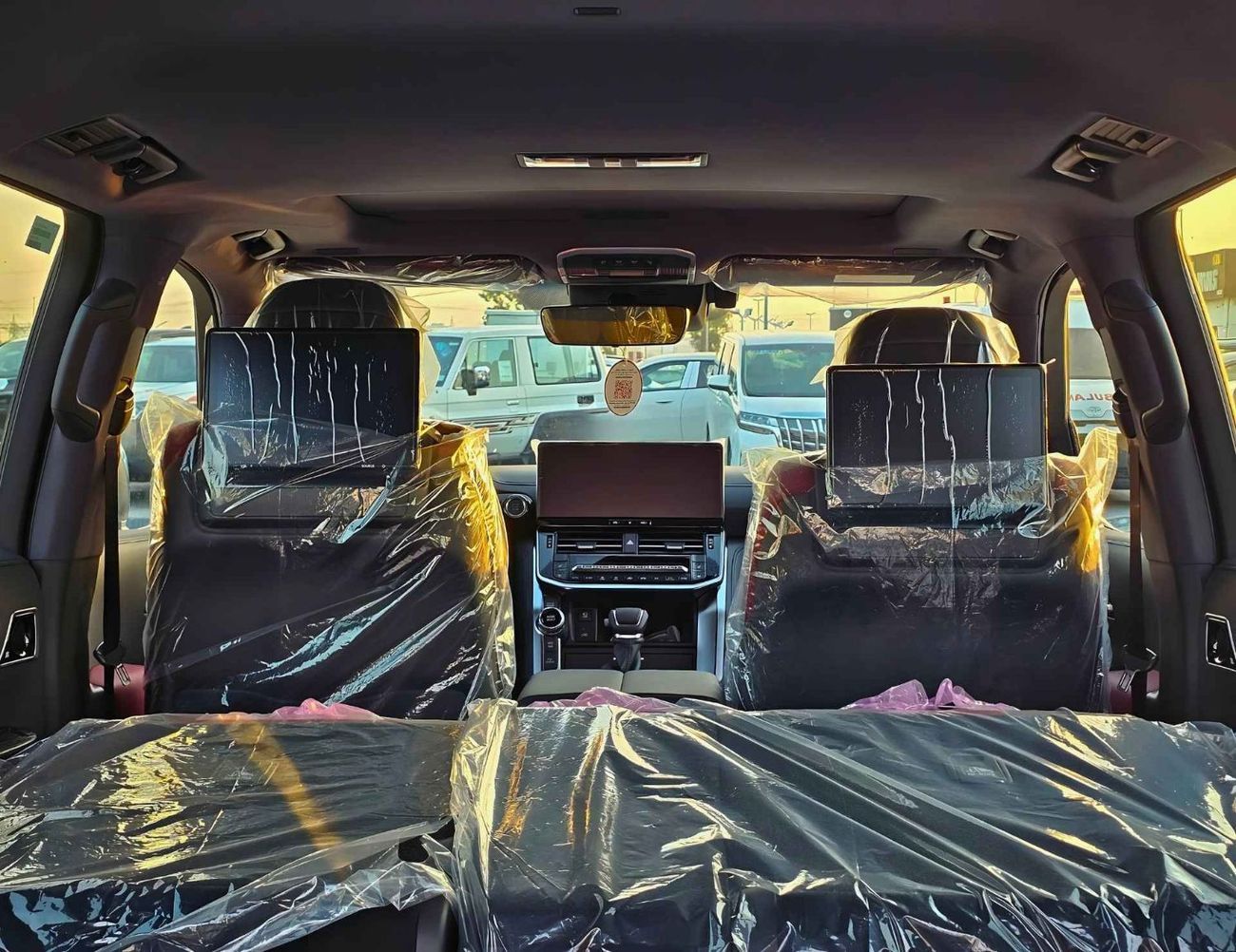 تويوتا لاند كروزر VXR TWIN TURBO || 3.5L PETROL V6 4WD || RADAR || 360* CAMERA || HEADUP DISPLAY || JBL SPKRS (CODE#VX