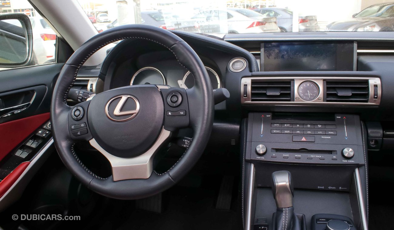 Lexus IS250